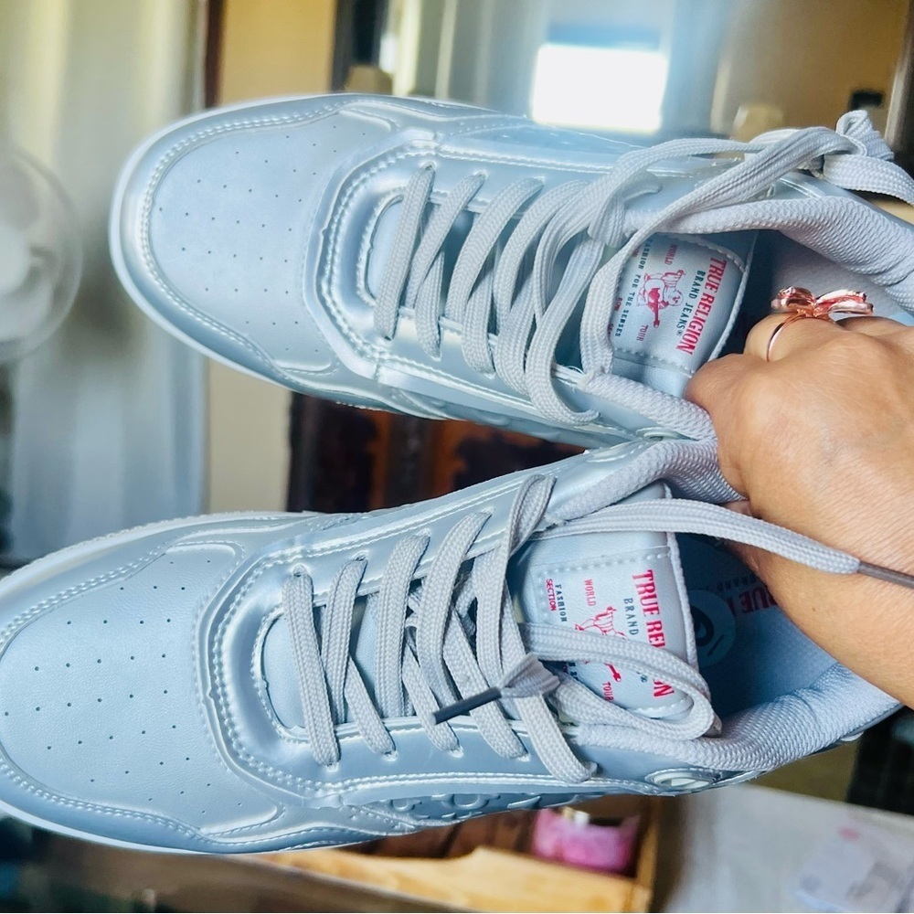TRUE RELIGION 😍Women’s Gray Athletic Shoes, size 9. - Picture 11 of 12